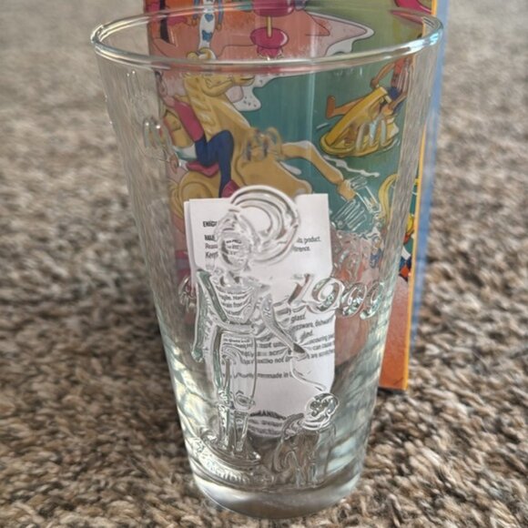 McDonalds COLLECTORS CUP 2024 Barbie X Hot Wheel’s CANADA-GLASS - Picture 8 of 9